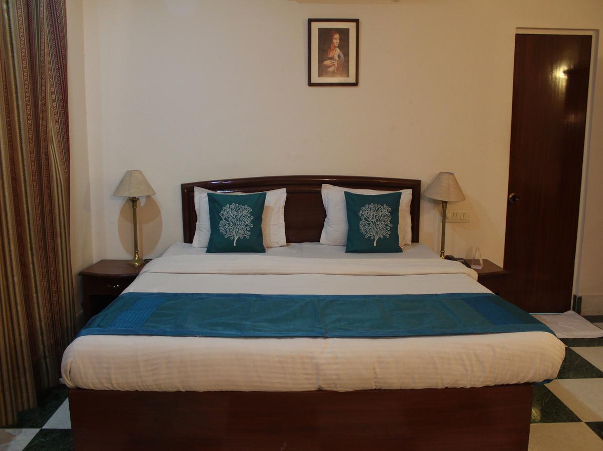 Oyo 5232 Kwality Hotel Dehradun Bagian luar foto